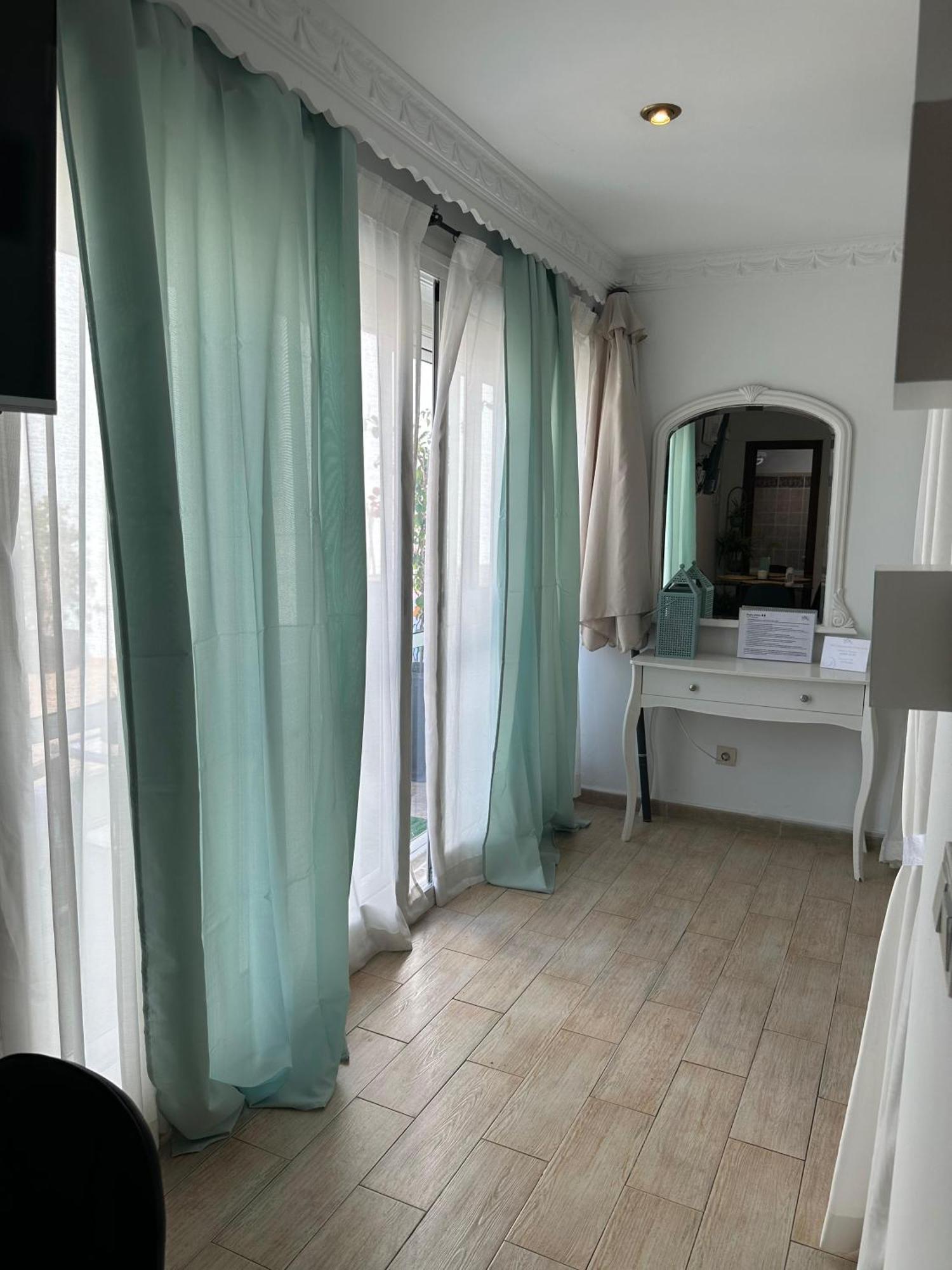 Appartamento Ático Sofía, con terraza y barbacoa Fuengirola Esterno foto